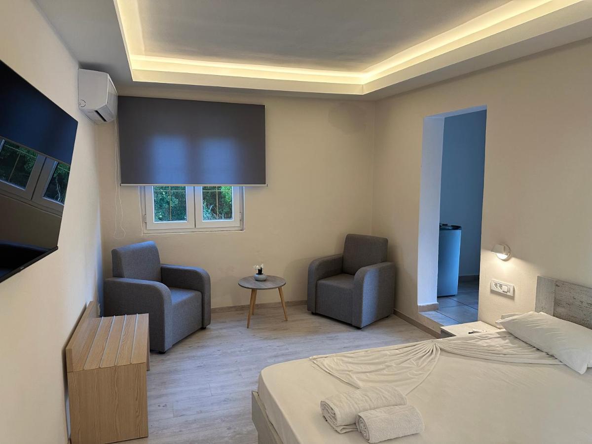 Callisto Beach Hotel リアパデス エクステリア 写真